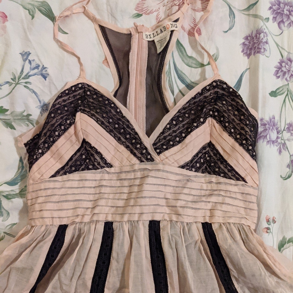 Billabong light pink and black mesh mini dress - Picture 4 of 7